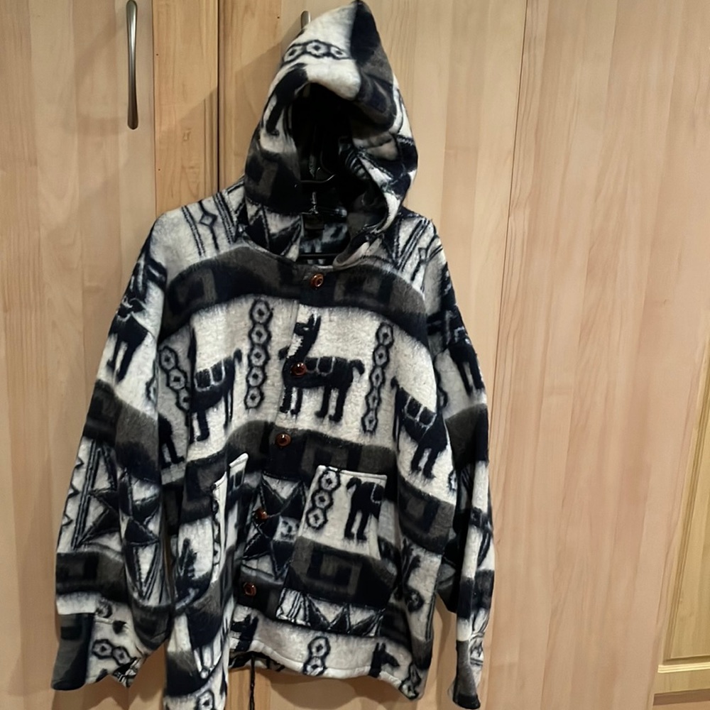 Ecuador wool coat with  hood super warm